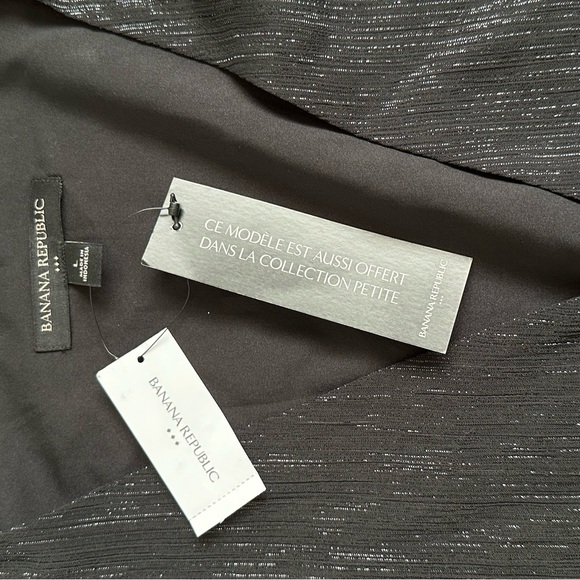 NWT Banana Republic blouse. Shiny black, elastic back waist and cross front - Picture 3 of 3